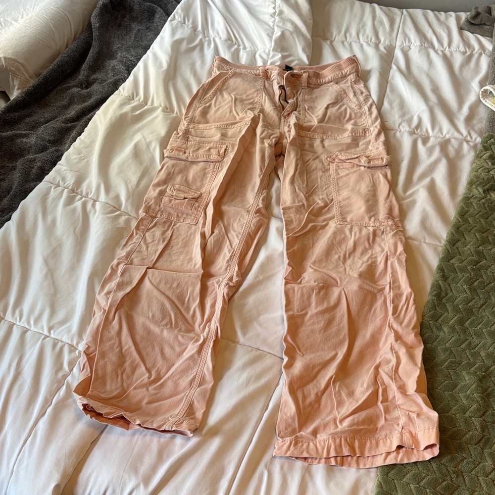 American Eagle Outfitters Peach Cargo Pants